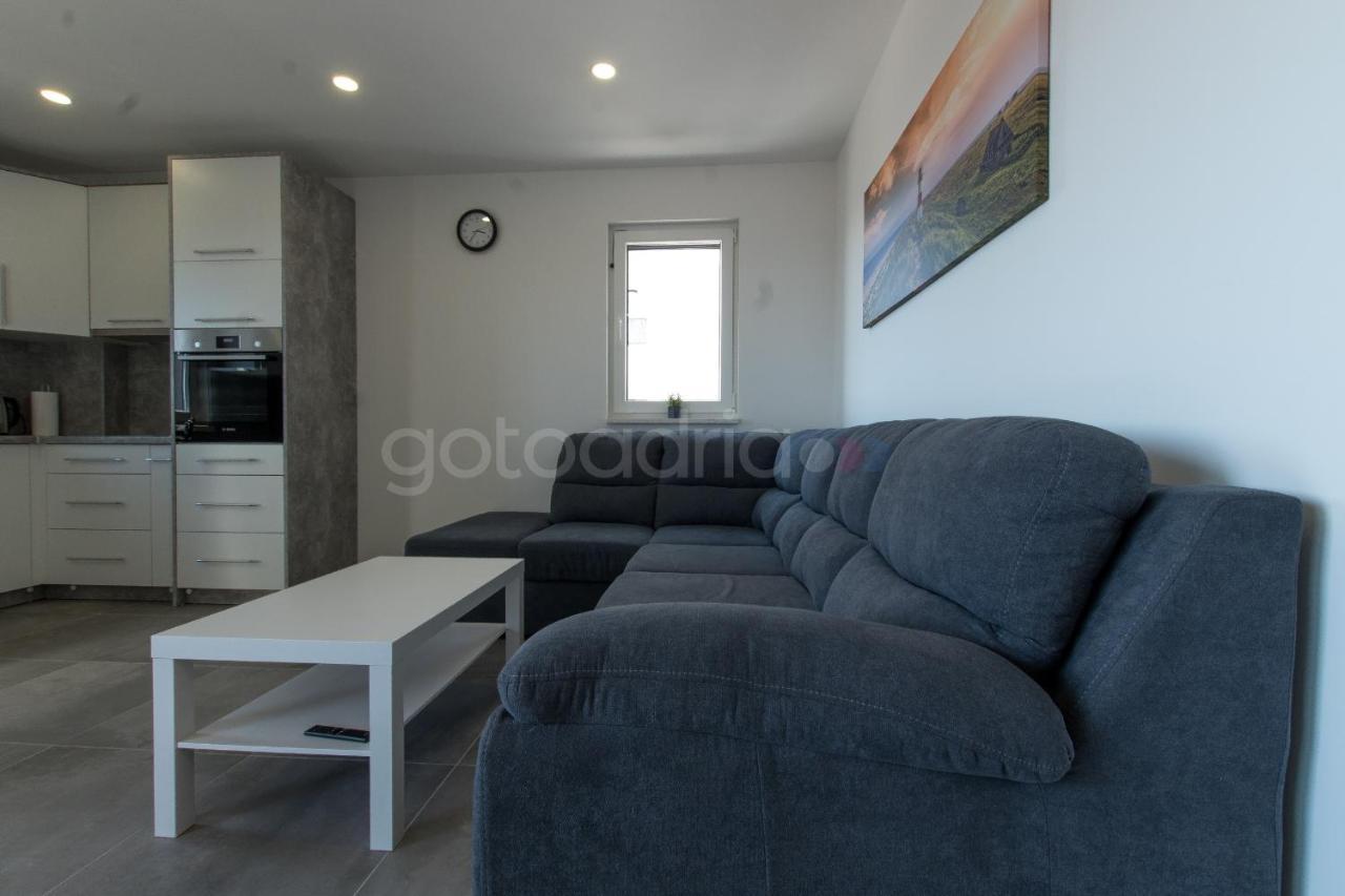 Sea View Apartments Diana Makarska Exterior photo